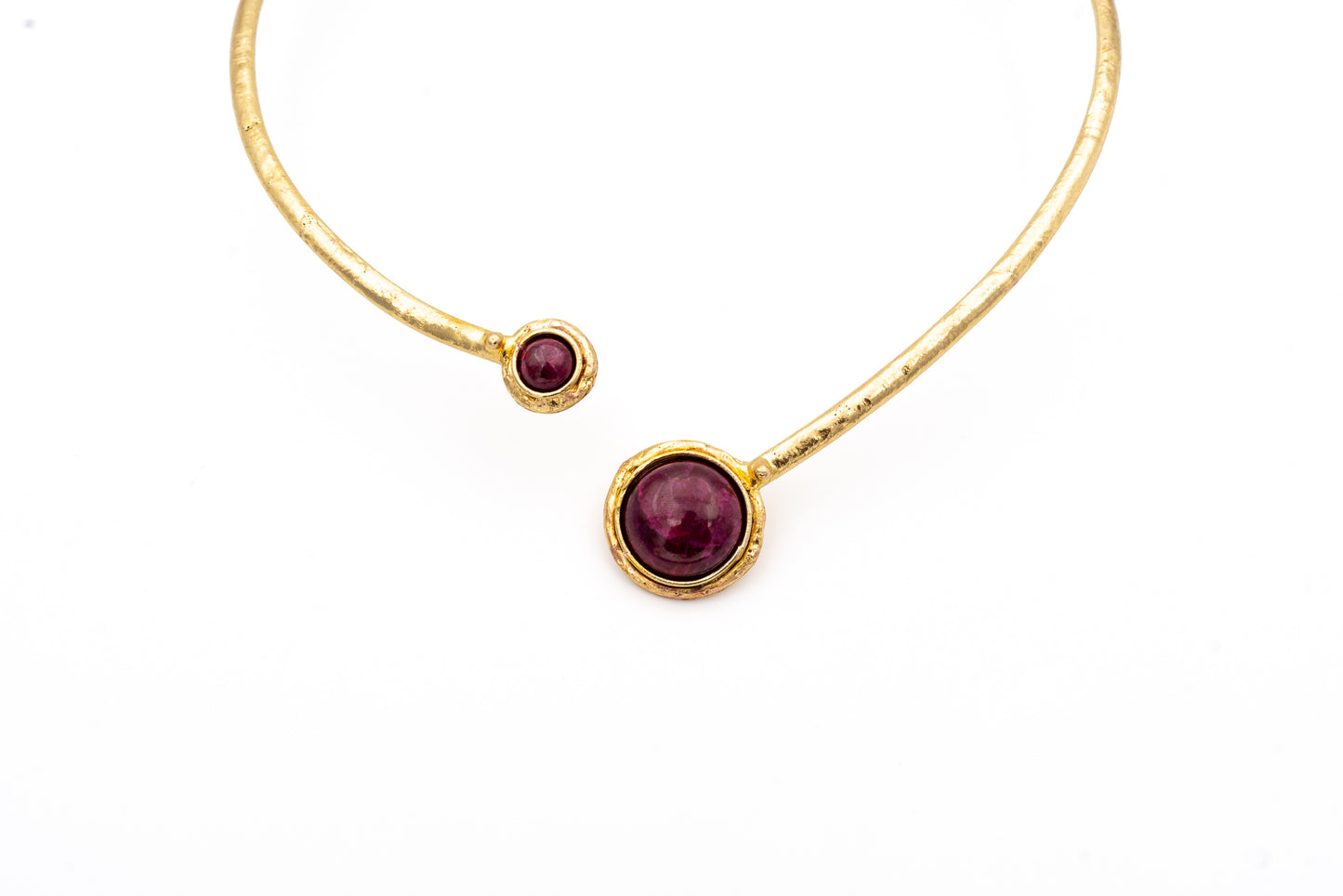 CHOKER OTTONE CON DUE PIETRE TONDE RUBINO       SH510
